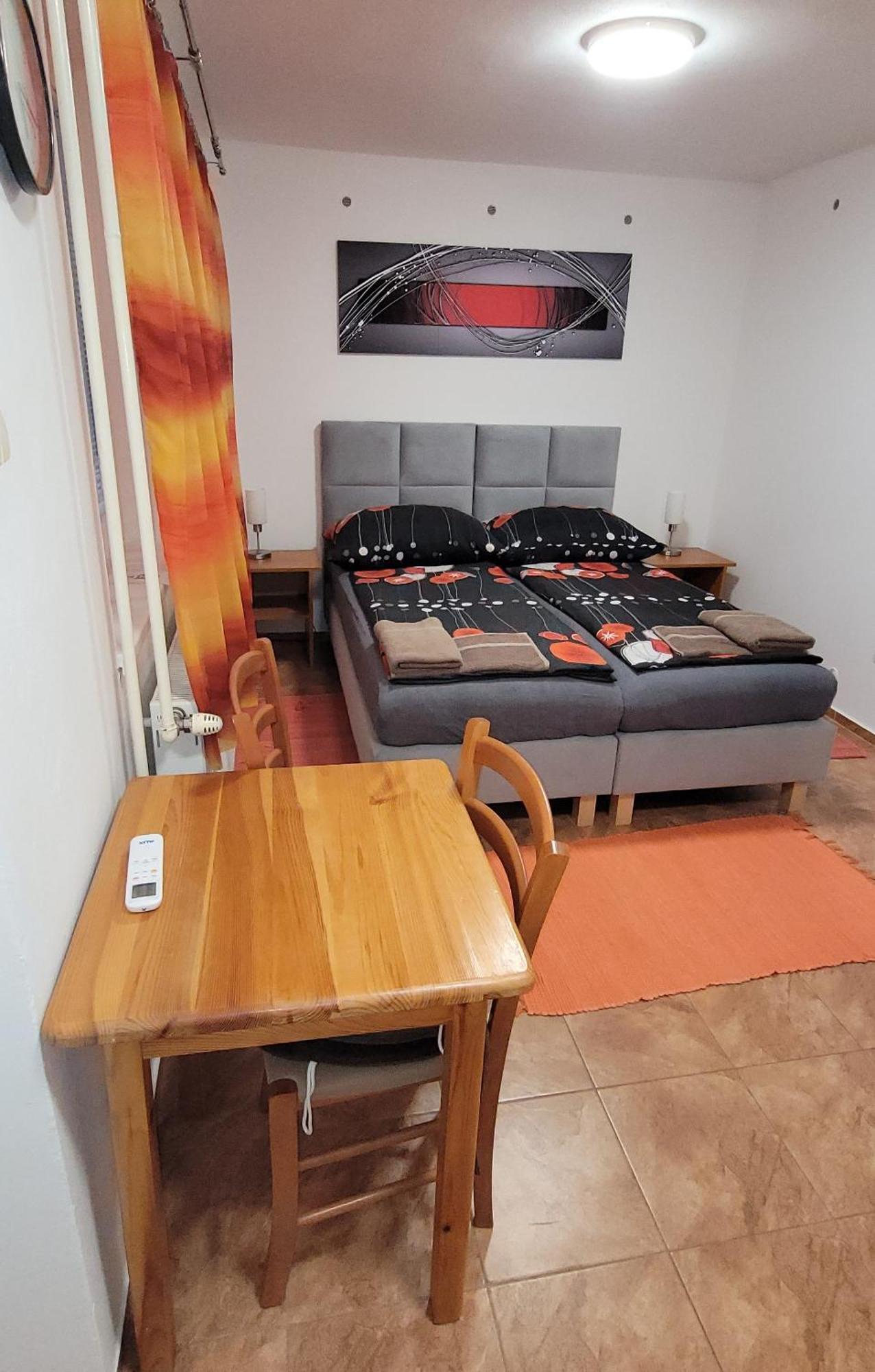 Alenka Hotel Sturovo Luaran gambar